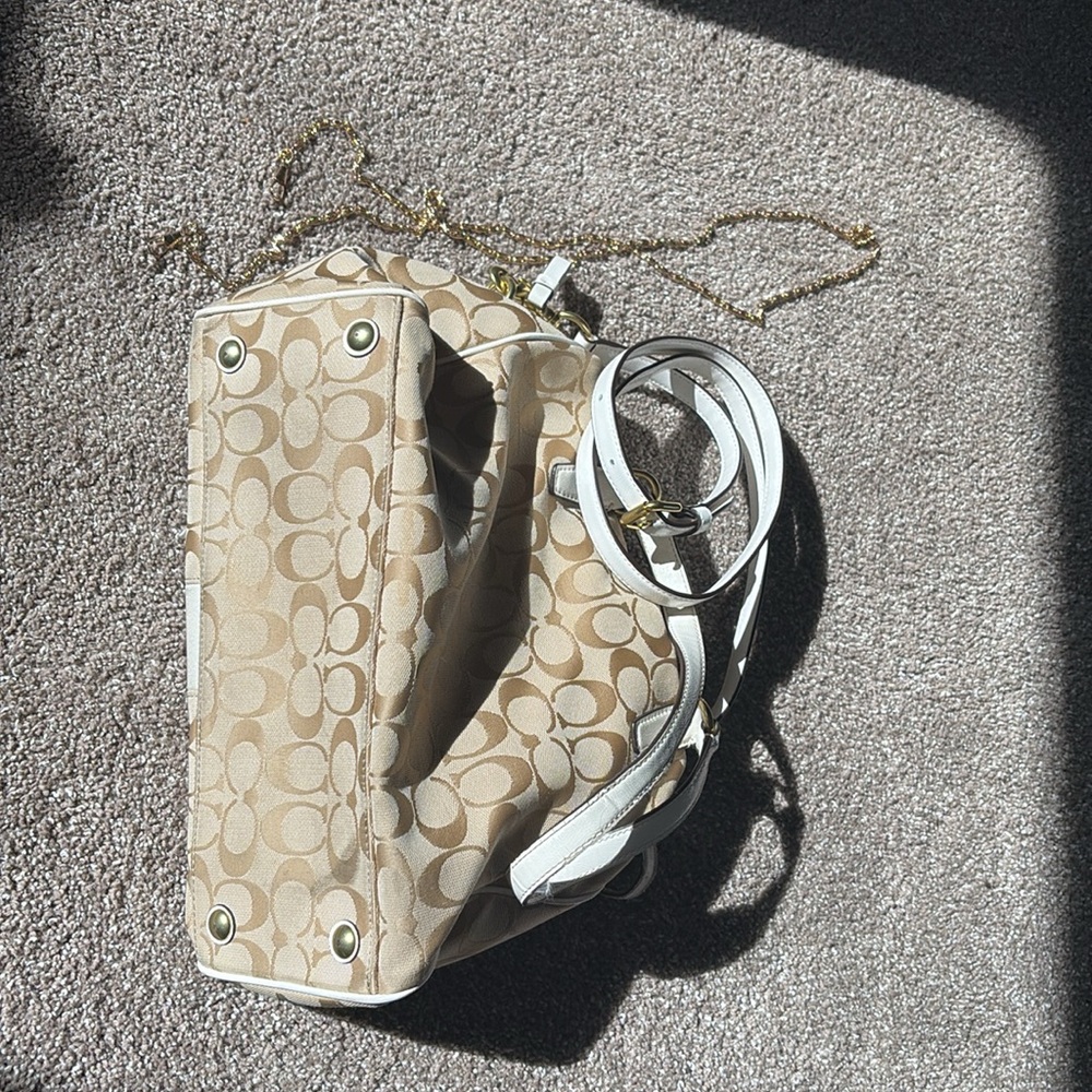 Coach Handbag - Picture 2 of 3
